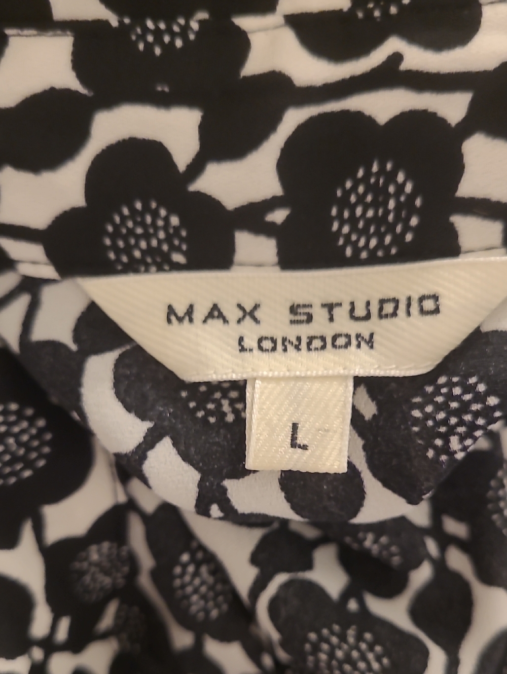 Max Studio Black and White Geometric-Print Midi Dress - Picture 10 of 12